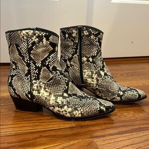Villa Rouge Women's Snakeskin Ankle Boots in new condition